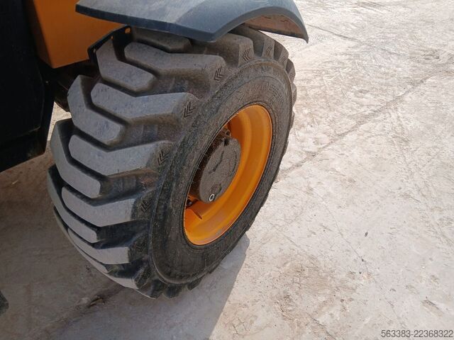 τηλεσκοπικός φορτωτής JCB 525.60
