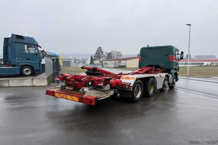 Speciální nákladní automobil Scania R560 CB 8x4 BDF/HB / Swiss-Vehicle