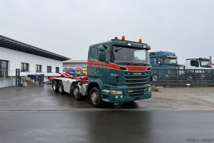 Speciální nákladní automobil Scania R560 CB 8x4 BDF/HB / Swiss-Vehicle