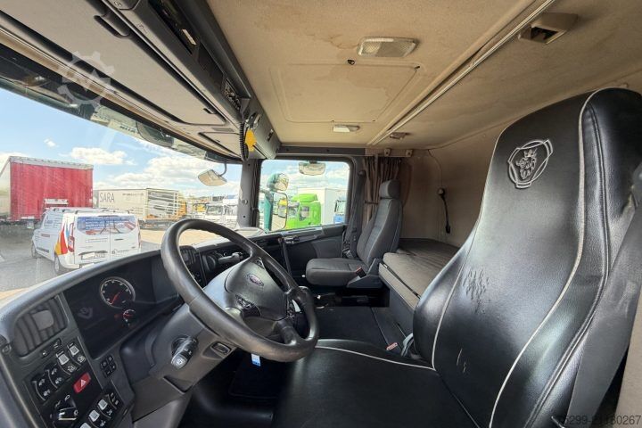 Speciální nákladní automobil Scania R560 CB 8x4 BDF/HB / Swiss-Vehicle