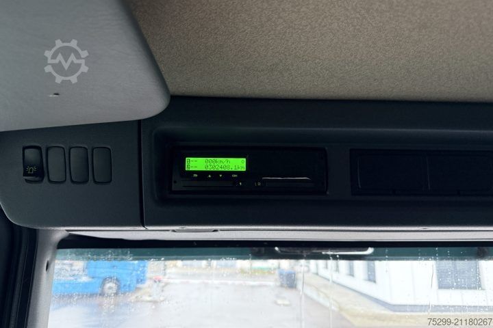 Speciální nákladní automobil Scania R560 CB 8x4 BDF/HB / Swiss-Vehicle