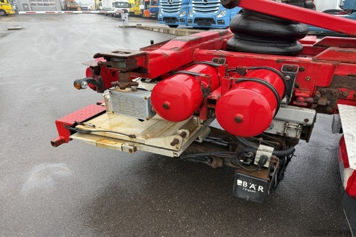 Speciální nákladní automobil Scania R560 CB 8x4 BDF/HB / Swiss-Vehicle