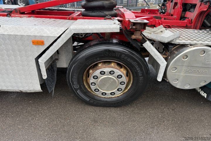 Speciální nákladní automobil Scania R560 CB 8x4 BDF/HB / Swiss-Vehicle