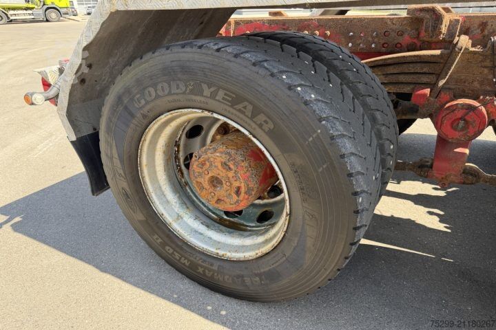 Kamyon şasisi Scania R560 CB 8x4 Fahrgestell EPTO