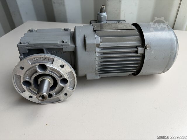 SEW-EURODRIVE WF20 DT63L4/B03/Z 0.25 kW 47 rpm 34 Nm with brake 400 V SEW-EURODRIVE WF20 DT63L4/B03/Z 0,25 kW 47 obr./min 34 Nm z hamulcem 400 V SEW-EURODRIVE WF20 DT63L4/B03/Z 0,25 kW 47 obr./min 34 Nm z hamulcem 400 V