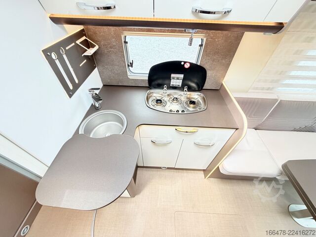 Półzintegrowany kamper BÜRSTNER Lyseo TD 680 Harmony *Hubbett-Heckbad-Face2Face*
