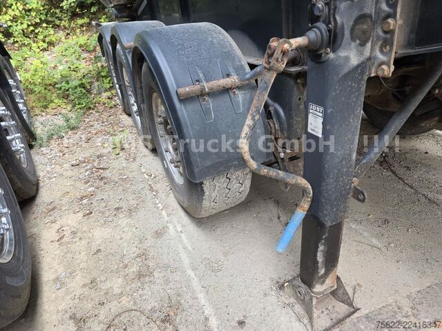 Naczepa z ruchomą podłogą SCHWARZMÜLLER Schuhboden / 93 Kubik / 10mm Lamellen