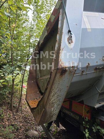 Naczepa z ruchomą podłogą SCHWARZMÜLLER Schuhboden / 93 Kubik / 10mm Lamellen