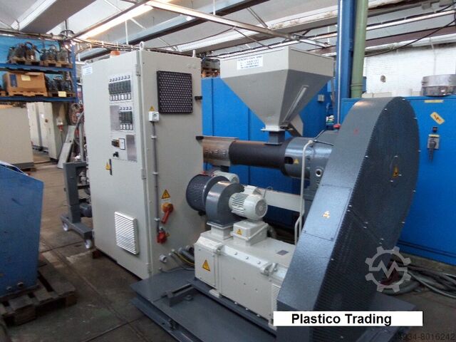 Jednošnekový extrudér BATTENFELD UNI-EX 1-75-25 B