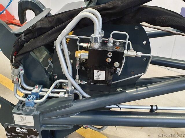 Magni boom with winch JW2000 / RTH / TH / NEW Magni Ausleger mit Seilwinde JW2000 / RTH / TH / NEU