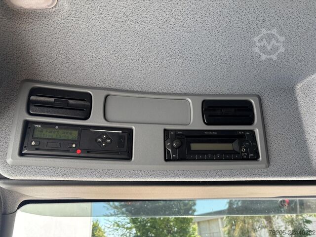 Autocarro con cassone Mercedes-Benz 818 L AUT Luft SpurH