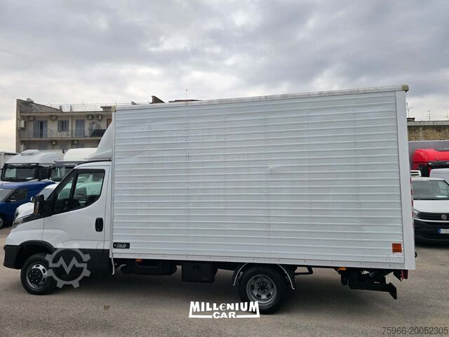 Gesloten bestelwagen Iveco 35-14 FURGONE 4,40 SPONDA 2021