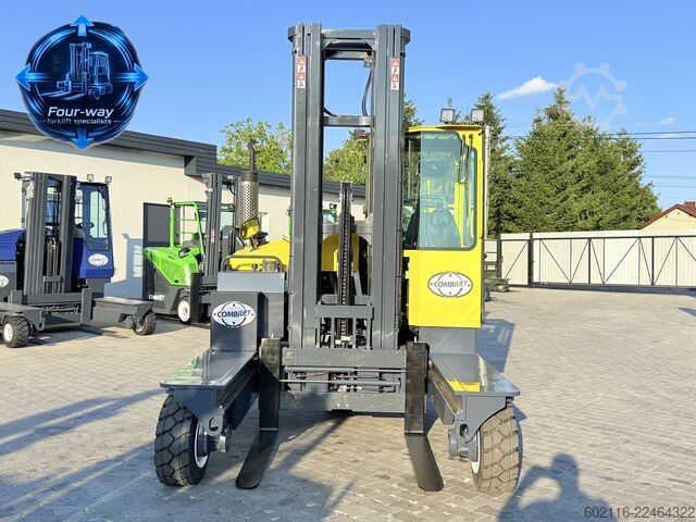 Carretilla retráctil de 4 vías Combilift C5000XL GAS TRIPLEX 6920 FREE-LIFT CABIN