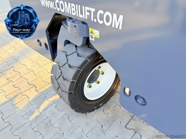 Vierwegvorkheftruck Combilift C5000 XL GAS TRIPLEX 6920 FORK POSITIONE