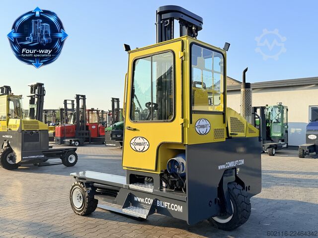 Vierwegvorkheftruck Combilift C5000 XL GAS TRIPLEX 6920 FORK POSITIONE