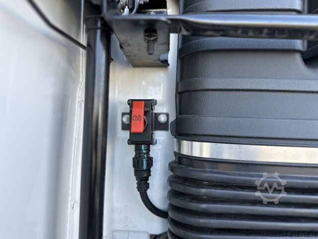 Standard tractor unit Volvo FH I-Save 500 Aero ADR