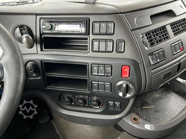 Standard tractor DAF XF 106.460 SSC FTG / 6x2/4 / ADR