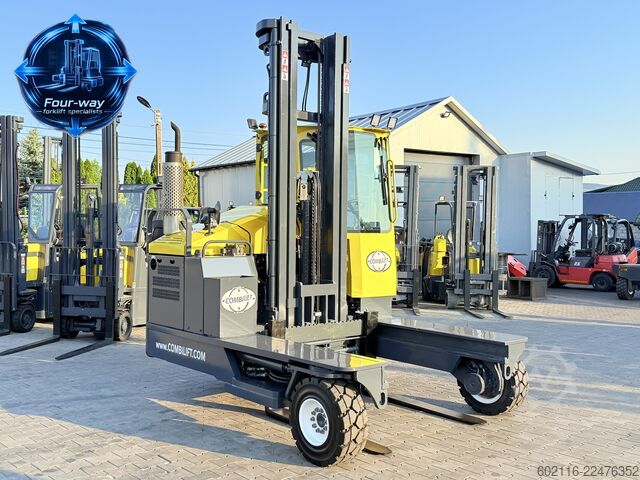 Vierwegvorkheftruck Combilift C5000 XL GAS TRIPLEX 6920 FORK POSITIONE
