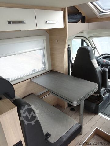 Semi-integrated camper Fiat Ducato Weinsberg Carasuite 2024 | Cambio automatico | 5 posti letto