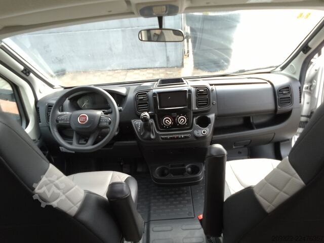 Semi-integrated camper Fiat Ducato Weinsberg Carasuite 2024 | Cambio automatico | 5 posti letto