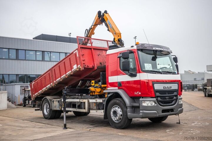 Kipper met kraan DAF LF 250 - EFFER 145