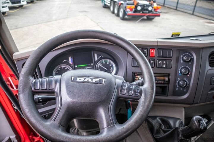 Kipper met kraan DAF LF 250 - EFFER 145