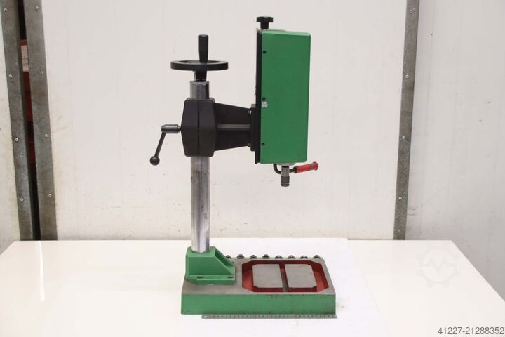 Gevindskæringsmaskine M8 microtap 90-G1