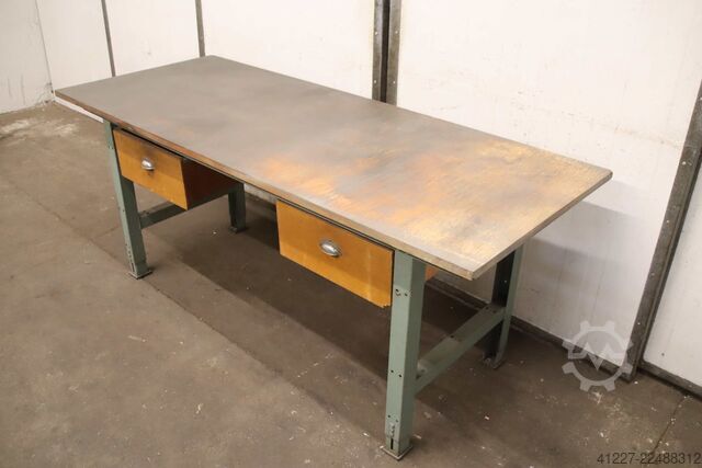 Arbejdsbord unbekannt 2000/800/H830 mm