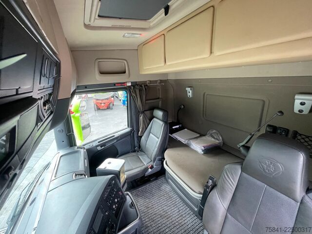 Vrachtwagen met kraan Scania R520 R520 V8 LB 8x4*4HNB Effer 525 / 6S + JIB 6...
