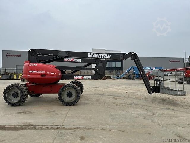 Knikarmhoogwerker Manitou 200ATJ