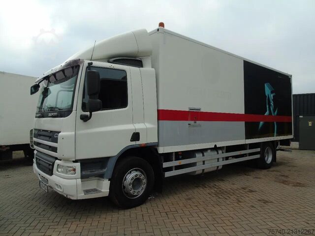 Walizka DAF CF 65.220 + LIFT