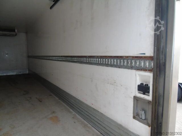 Refrigerated/freezer transport DAF LF 220 + CARRIER SUPRA 850 + 16T + EURO 6