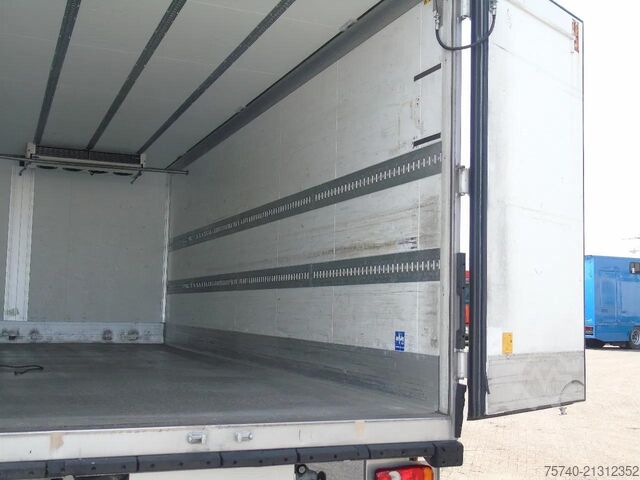 Hladnjača i zamrznuti transport DAF CF 220 + CARRIER + EURO 6 + LIFT