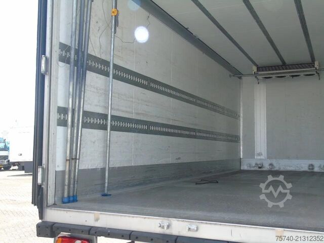 Hladnjača i zamrznuti transport DAF CF 220 + CARRIER + EURO 6 + LIFT