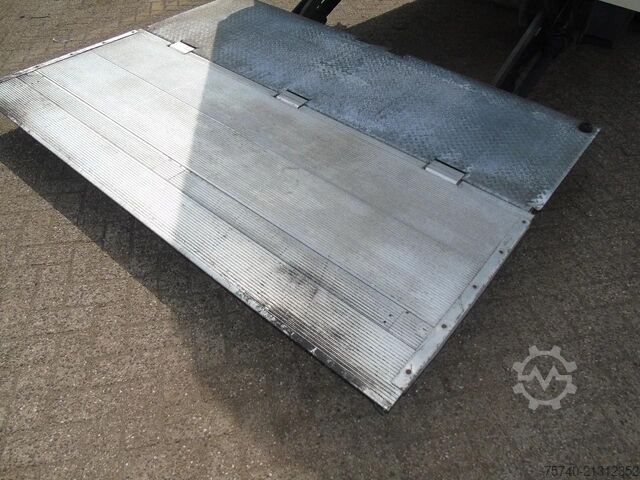 Hladnjača i zamrznuti transport DAF CF 220 + CARRIER + EURO 6 + LIFT