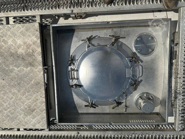 Tank kontejner CIMC 34.820L / 1-comp. / 4 BAFFLES / 20FT swapbody /...