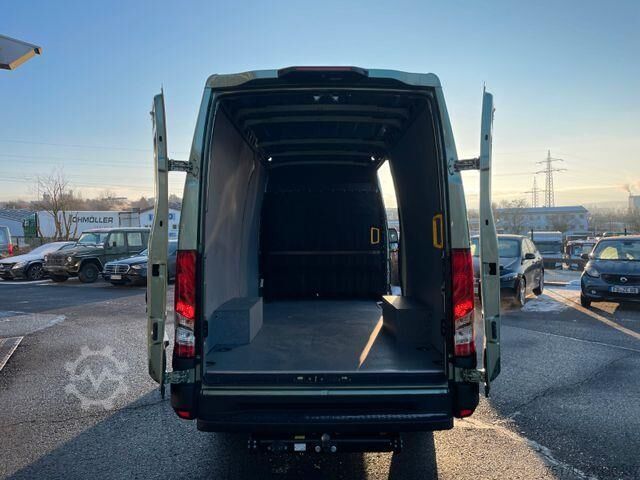 Magastetős kombi Iveco Daily 35S18 HA8V 3.0L *R3.520mm*AHK*Automatik*