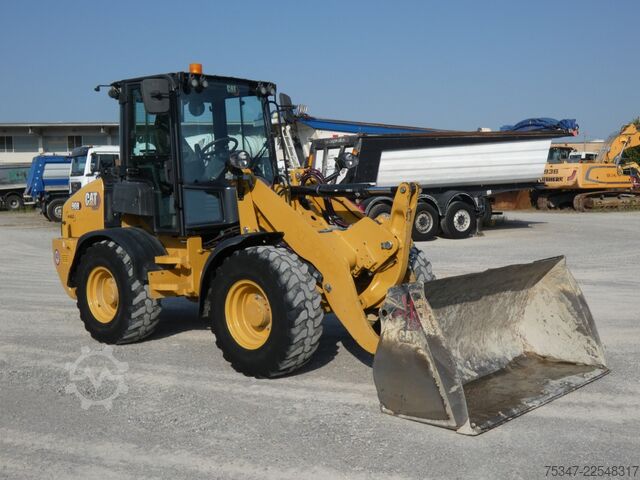 Wheel loader Caterpillar 908