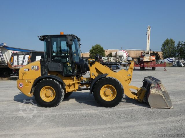 Wheel loader Caterpillar 908