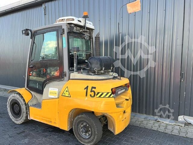 Empilhador de GPL Jungheinrich TFG S50