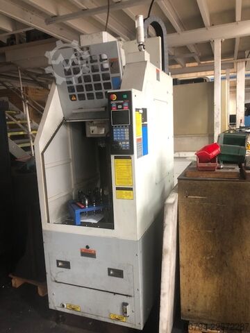 Fresadora XYZ Machine Tools 2-OP Compact Vertical machining Centre