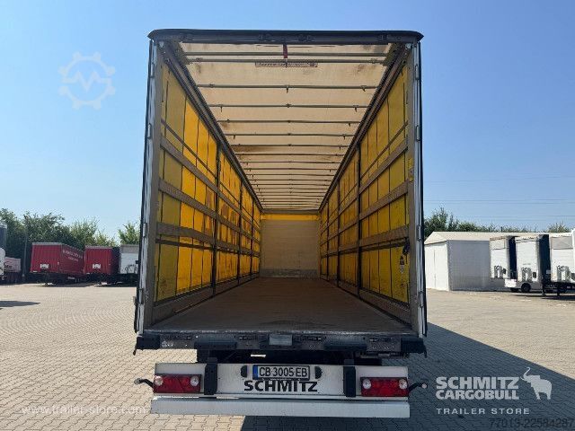 Öppen semitrailer med kapell Schmitz Cargobull Curtainsider Standard