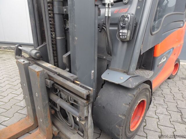 Carretilla eléctrica de 4 ruedas Linde E35HL-01