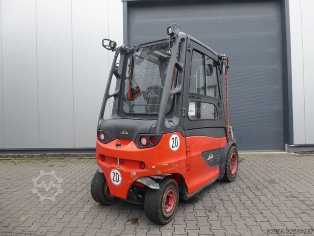 Carretilla eléctrica de 4 ruedas Linde E40HL-01/600