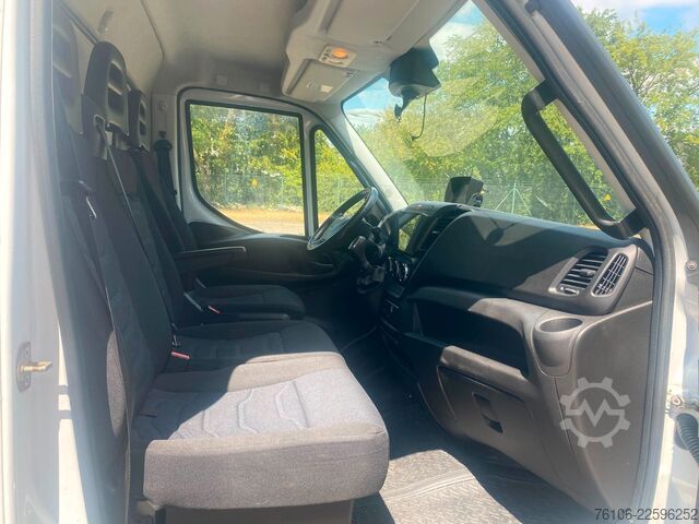 Gardinsided kassevogn IVECO Daily 72C18 Hi-Matic Schiebe Plane +LBW