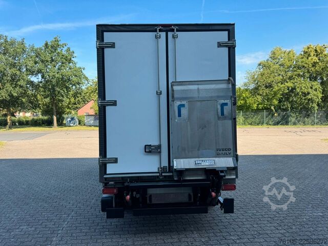 Koelwagen met geïsoleerde laadbak IVECO Daily 35S16 Tiefkühlkoffer mit Ladebordwand