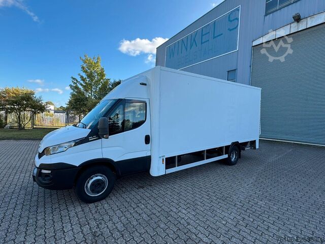 Vrachtwagen met bakwagen IVECO Daily 70C17 Koffer mit Ladebordwand