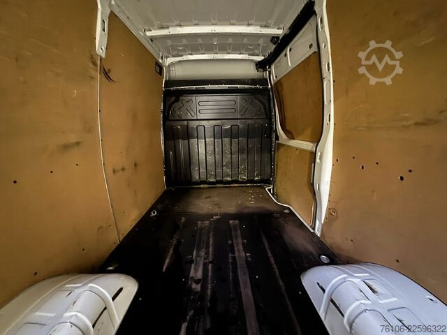 Bestelwagen met verhoogd dak IVECO Daily 50C18 Kastenwagen *Navi*Ahk**