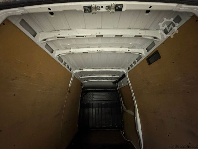 Bestelwagen met verhoogd dak IVECO Daily 50C18 Kastenwagen *Navi*Ahk**