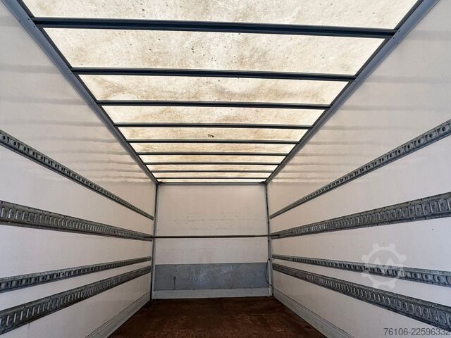 Vrachtwagen met bakwagen IVECO Daily 72C18 Hi Matic Koffer mit Ladebordwand